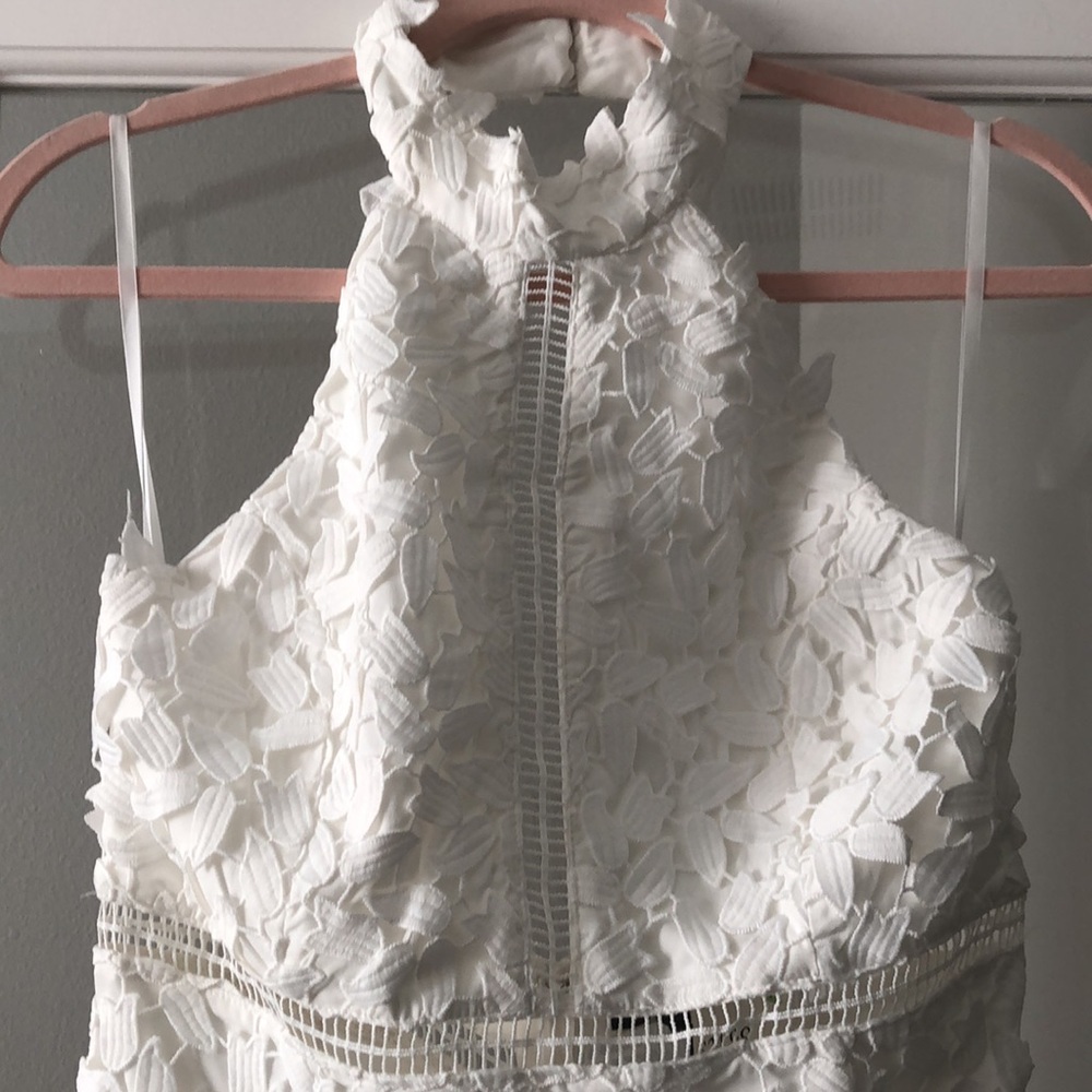 NWT white lace lined Halter  Dress🌸
